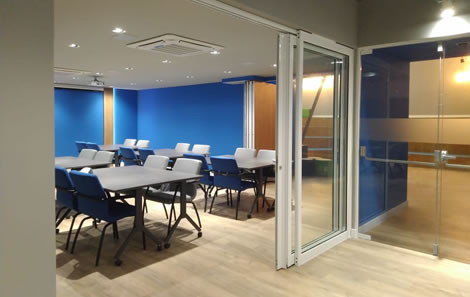 Case Paraná Banco Case Paraná Banco